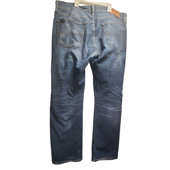 Lucky Brand 221 Men’s Jeans 36x30 Straight Fit Medium Wash Denim - Picture 2 of 12